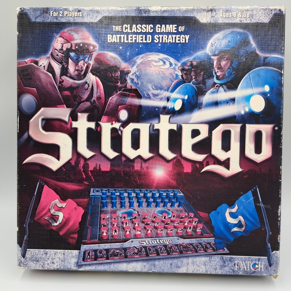 Stratego Classic Board Game of Battlefield Strategy Patch Games 2013 COMPLETE